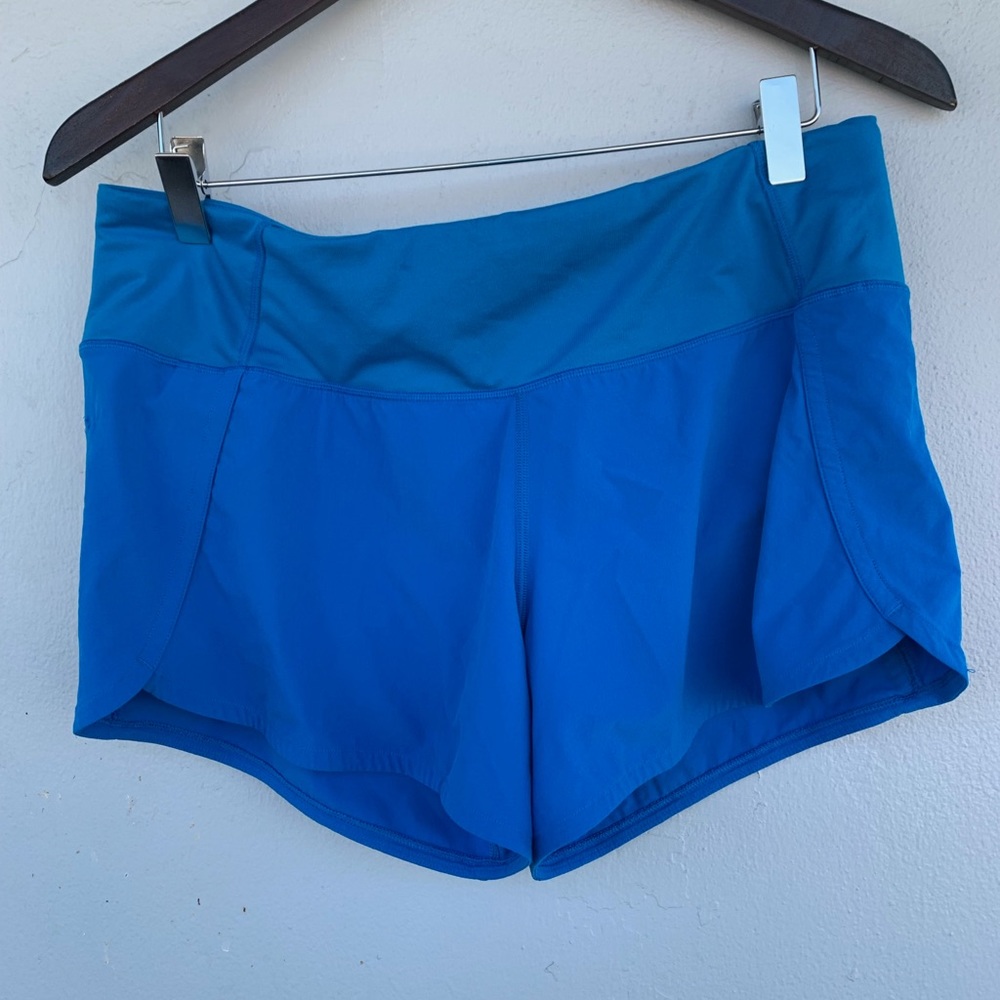 Lululemon short size 8